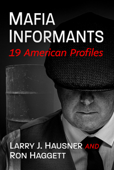 Paperback Mafia Informants: 19 American Profiles Book