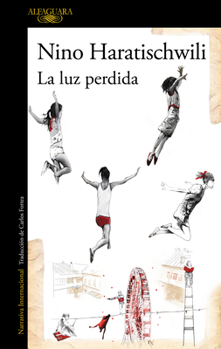 Paperback La Luz Perdida / The Lack of Light [Spanish] Book