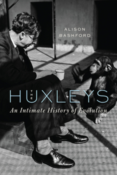 Paperback The Huxleys: An Intimate History of Evolution Book