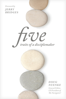 Paperback Five Traits of a Disciplemaker Book