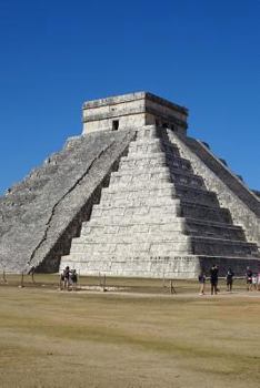 Paperback Mayan Pyramid at Chichen Itza Mexico Journal: 150 page lined notebook/diary Book