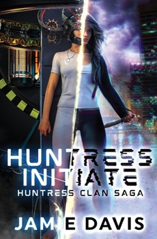 Paperback Huntress Initiate Book