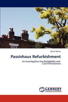 Paperback Passivhaus Refurbishment Book