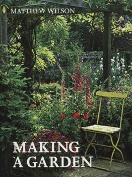 Paperback Making a Garden Book