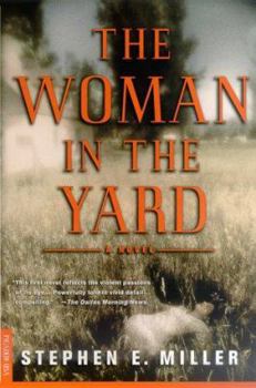 Paperback The Woman in the Yard Book