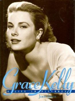 Hardcover Grace Kelly: A Life in Pictures Book