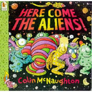 Paperback Here Come the Aliens! Book