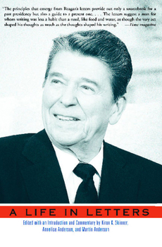 Paperback Reagan: A Life in Letters Book