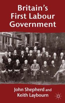 Paperback Britain's First Labour Government Book