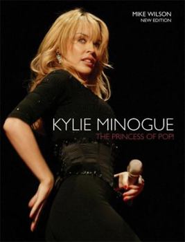 Paperback Kylie Minogue (Livewire Real Lives) Book