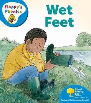 Wet Feet - Book  of the Biff, Chip and Kipper storybooks