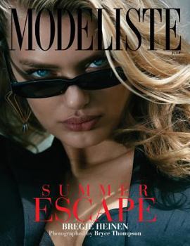 Paperback Modeliste July Book