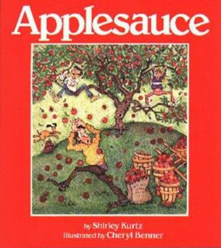 Paperback Applesauce [With Four-Color Artwork] Book