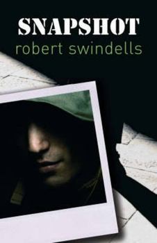 Paperback Snapshot. by Robert Swindells Book