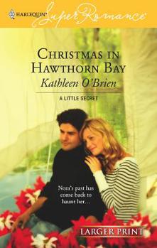 Paperback Christmas in Hawthorn Bay [Large Print] Book