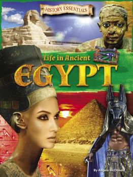 Paperback Life In Ancient Egypt (History Essentials) Book