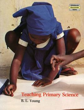 Paperback Teaching Primary Science Book