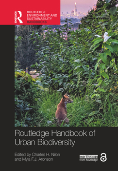 Paperback Routledge Handbook of Urban Biodiversity Book