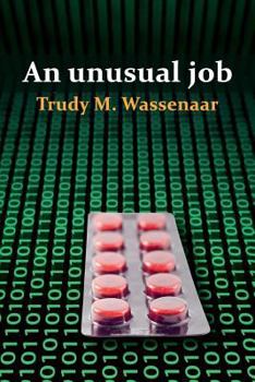 Paperback An unusual job Book