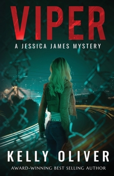 Paperback Viper: A Suspense Thriller Book