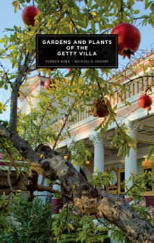 Paperback Gardens and Plants of the Getty Villa Book