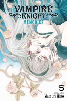 Paperback Vampire Knight: Memories, Vol. 5 Book