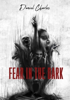 Paperback Fear in the Dark [Large Print] Book