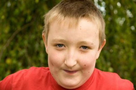 Hardcover The Encyclopaedia of Singles: 1000 Best-ever Singles Book