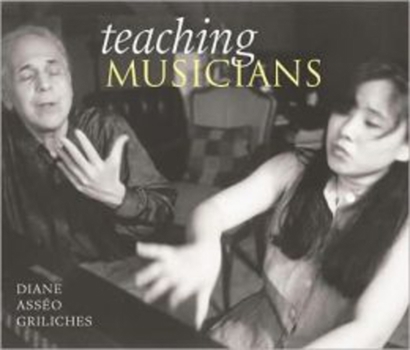 Hardcover Teaching Musicians: A Photographer's View Book