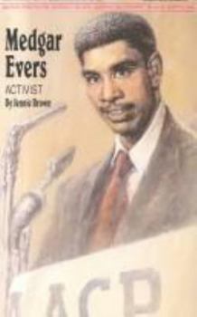 Paperback Medgar Evers (Melrose Square Black American) Book
