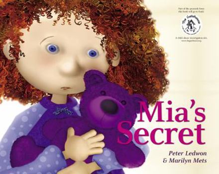 Paperback Mia's Secret Book