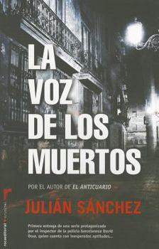 Paperback La Voz de los Muertos = The Voice of the Dead [Spanish] Book