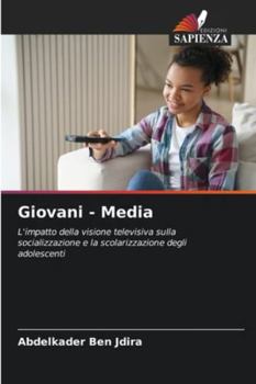 Paperback Giovani - Media [Italian] Book