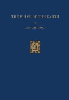 Paperback The Pulse of the Earth Book