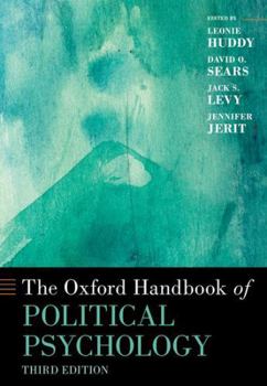 Paperback The Oxford Handbook of Political Psychology Book