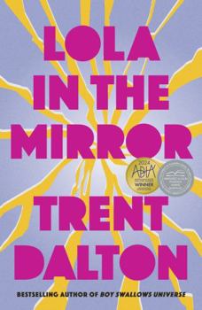 Paperback Lola in the Mirror Book