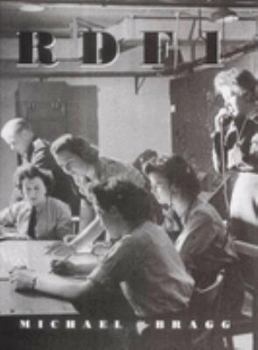 Hardcover RDF1: The Location of Aircraft by Radar Methods 1935-1945 [Unqualified] Book