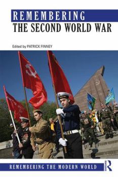 Paperback Remembering the Second World War Book