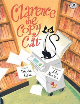 Paperback Clarence The Copy Cat Book