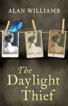 Paperback The Daylight Thief Book