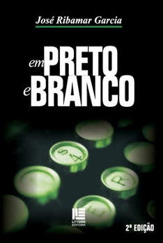 Paperback Em preto e branco [Portuguese] Book