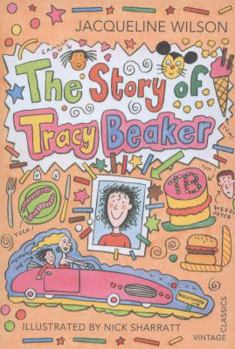 Paperback The Story of Tracy Beaker Book