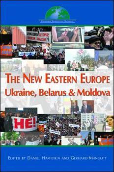 Paperback The New Eastern Europe: Ukraine, Belarus, Moldova Book