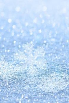 Light Blue Snowflakes : JOURNAL LOG DOODLE SKETCH DRAWING NOTE BOOK NO LINES UNRULED 6 X 9 186 PAGES BLANK