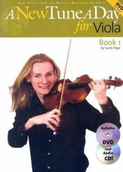 Paperback A New Tune a Day - Viola, Book 1 [With CD and DVD] Book