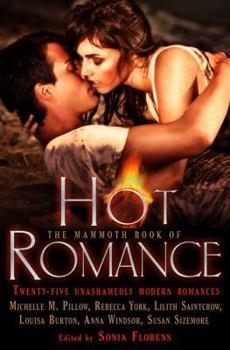 Paperback The Mammoth Book of Hot Romance Book
