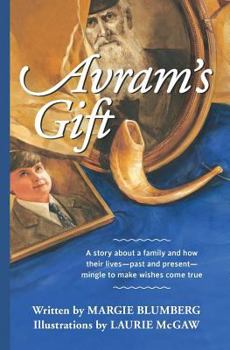 Paperback Avram's Gift: Black-and-White Illustrated Chapter Book