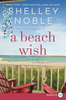 Paperback A Beach Wish [Large Print] Book