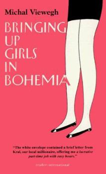 Paperback Bringing Up Girls/Hohemia Book