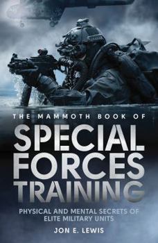 Paperback The Mammoth Book of Special Forces Training Book